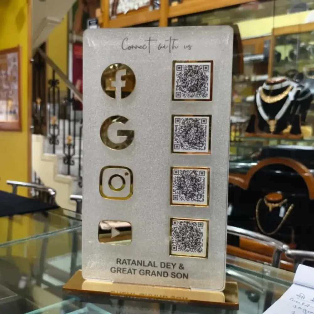 4 QR Digital Standee + 1 Digital Cards FREE